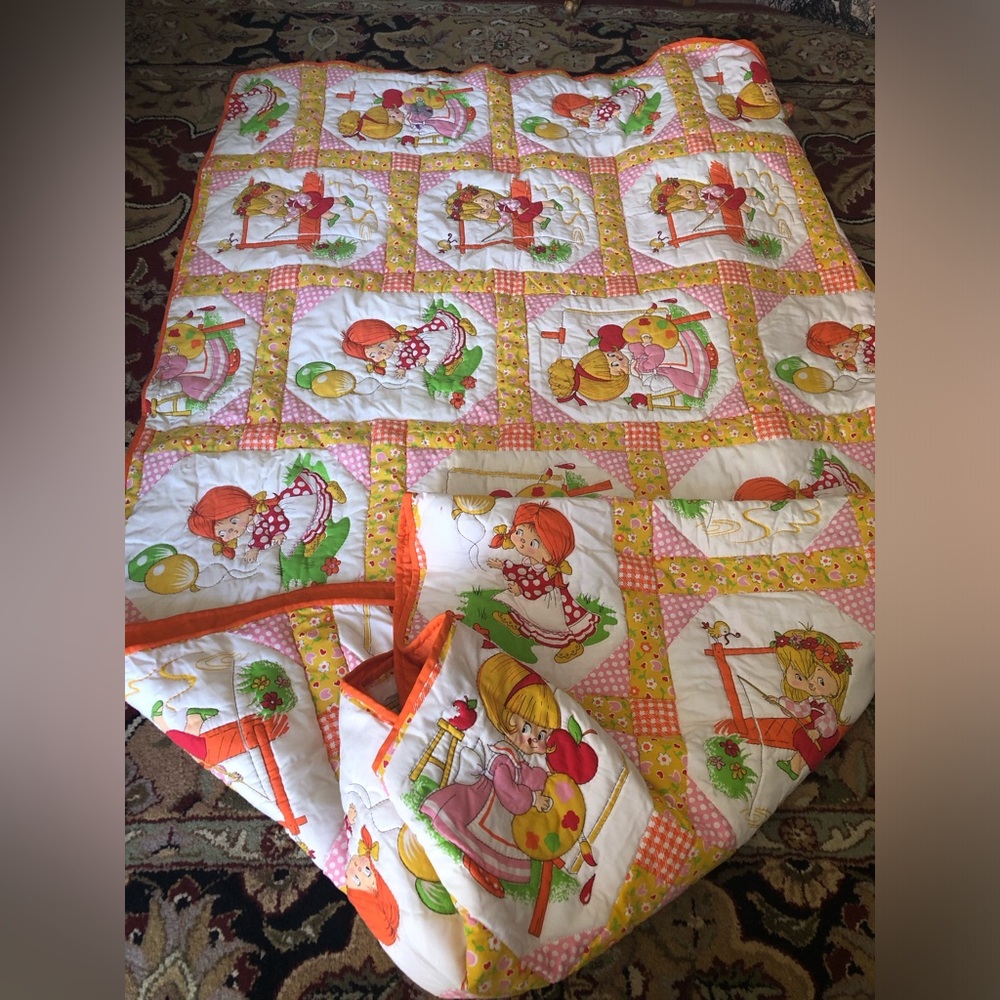 Handmade Patchwork Quilt Little girls happy twin